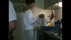 चलाएँ मैं अपनी शादीशुदा औरत को केस्पॉइलन में गुजारता हूं - camgranupporn.com