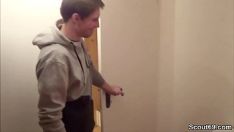 Abspielen Hochdeutscher Jugendjunge fickt Mutter und Tante und lässt sich von ihnen ficken