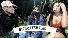 播放 尺寸是纸吗？或不？感受一下这个女孩的问题，她安全地在色情片中刺激。比安卡利马 - lalla potira - blastavo
