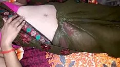 播放 踩妈妈性交在月亮的纱丽