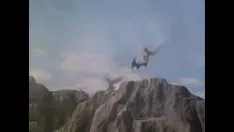 चलाएँ बिग बैड ओवरहैंगबोर्गस्ट1:कैप एंड आईक्यूट एक्सेंट;टुलो18-"एल स्वे डे लॉस मॉन्स वेनेरिस्ट्रुओस" (स्पेनॉल लैटिनो-अमेरिकन लैंग्वेजो)