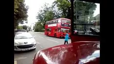 Abspielen 2 rm bus mausern nach hounslow down