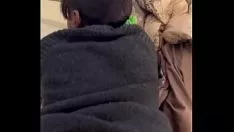 Riproduci Strappa e lancia una milf di ebano sul busto