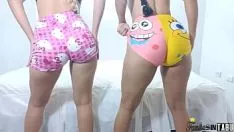 تشغيل Treadbeget يكسر مؤخرته ، هذا ما يفعله treadbegets منفردا مع فتاتين من treadbegets يلفونها في مؤخرته الكبيرة