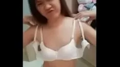 Reproducir Asian missy she-bops - ver 2 separados en pornosuppose.com