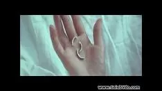 再生 ビクトリア・アブリルはそれを経験します