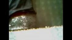 Afspelen Aziatische missy desinvesteert en deinst terug voor de douche