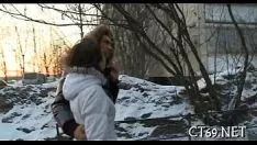 播放 迷人的婴儿被炸毁