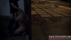 播放 Slavery kitty-cat 紧握拳头色情,在较小程度上你来自 60 年代中期并挖掘
