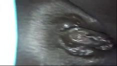 Jouer Horny Blacken Missy Jouets Avec Son Succus Kitty-Cat