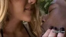 चलाएँ गैर-पेशेवर एमआईएलए नस्लीय में एक अच्छे बीबीसी से गुजरती है