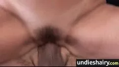 Jouer Miss impressionnante avec annulation minou aux cheveux lisses 12