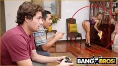 Играть Spankbros - часы для купания с беговой мамой-мамашкой nikail национальный институт стандартов и технологийon & tyler richard nixon