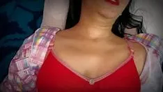 Jouer Le docteur a baisé mon cul serré et ma chatte serrée avec un son clair