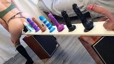Redare Alegerea celor mai buni dintre cei mai buni! făcând o nouă provocare test de dildouri diferite (cu orgasm strălucitor la sfârșitul cursului)