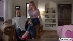 Oynat Hung Stepbro Plows Busty Ts Stepis'in iç çamaşırı sıkı kıçını