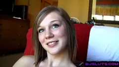 Redare 19 ani amatori gagica dă o muie intensă și handjob