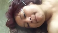 Oynat BBW MILF SÜTÜCÜ PAOLA Doggystyle'da Bir Yük Alıyor