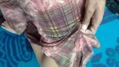 再生 デジチョウ崇拝：インディアンバビの大きなコックとの痛みを伴うセックス体験