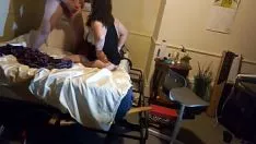 Reproduzir Slattern tantaliza o vibrador antes de ficar fodido na bunda