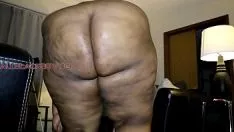 Play Midst hot ebony tree bbw!!!